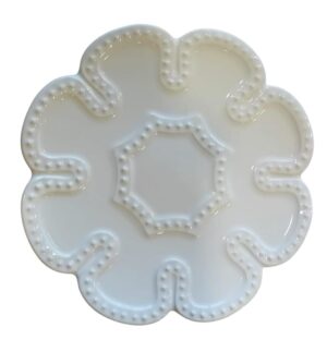 Prato de pão românitco branco Prato de pão romântico branco