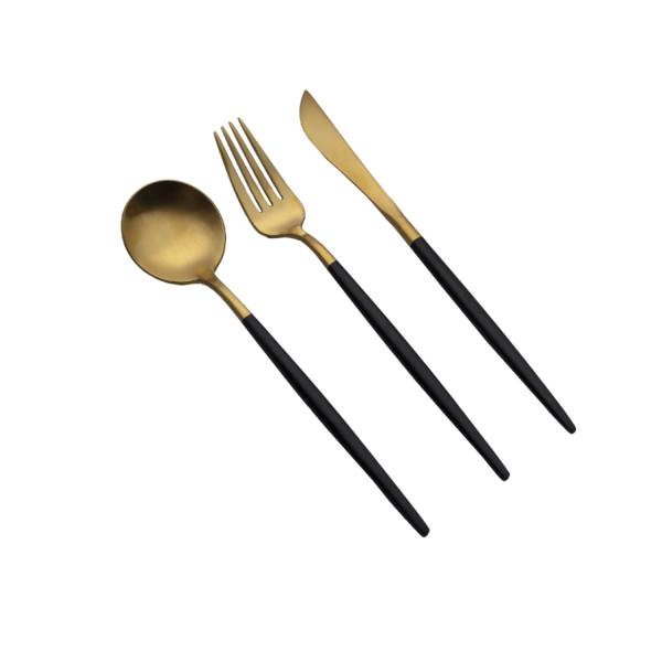Talheres Dourados com Cabo Preto